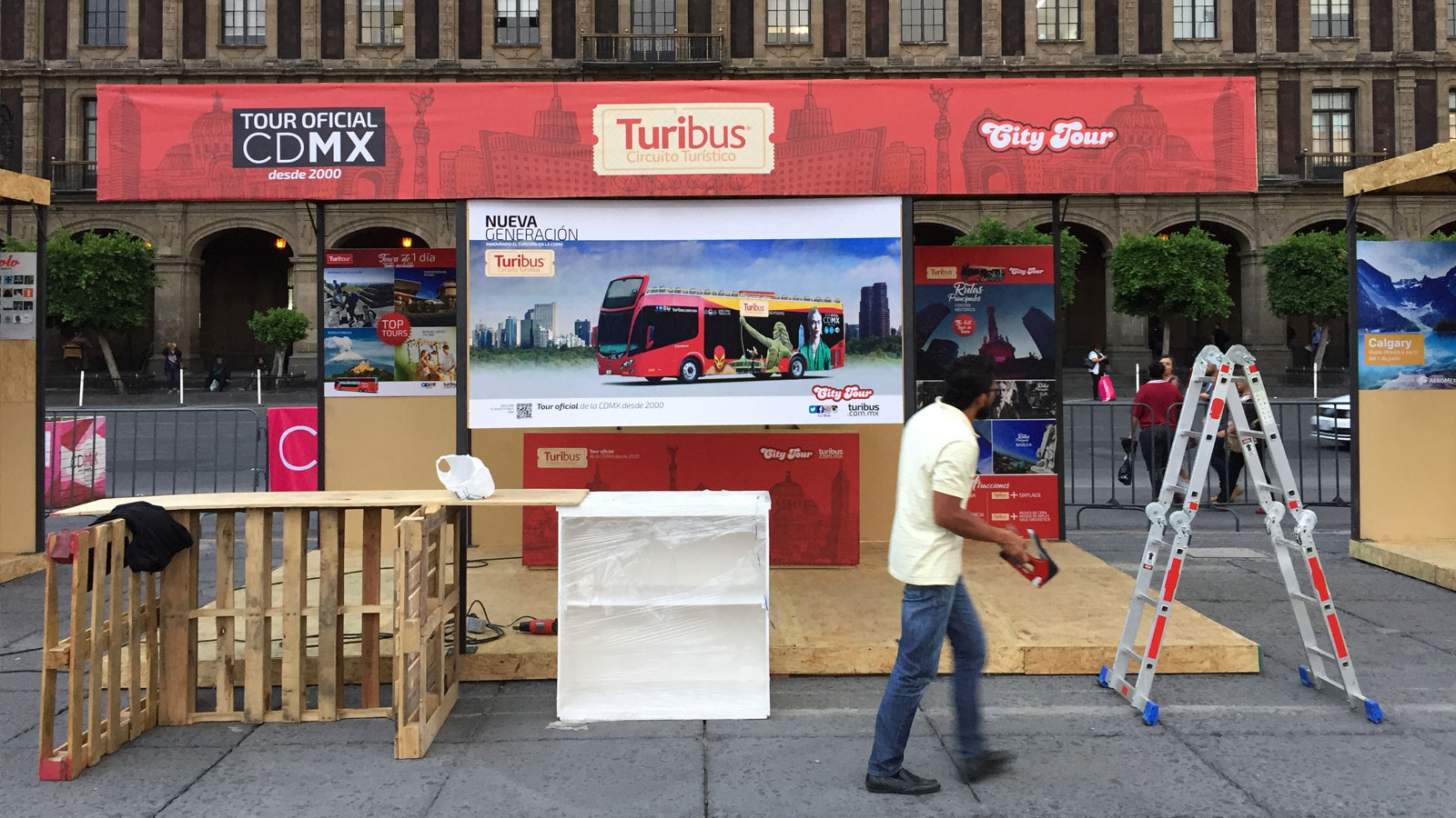 Escenografía publicitaria impresa para stand